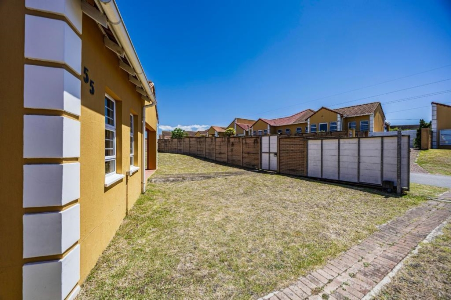 2 Bedroom Property for Sale in Beacon Bay Eastern Cape